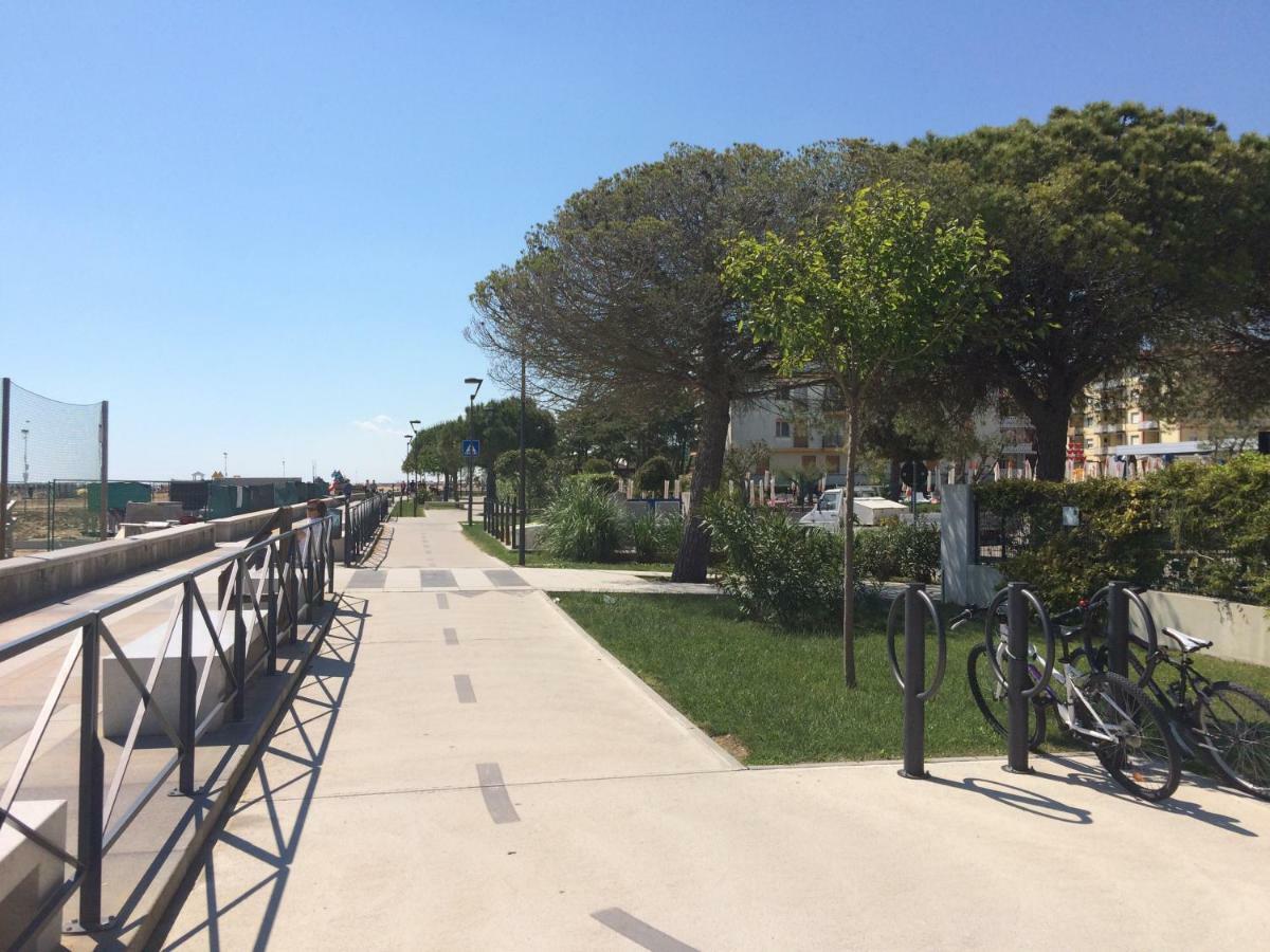 Villaggio Michelangelo Bibione Exterior photo