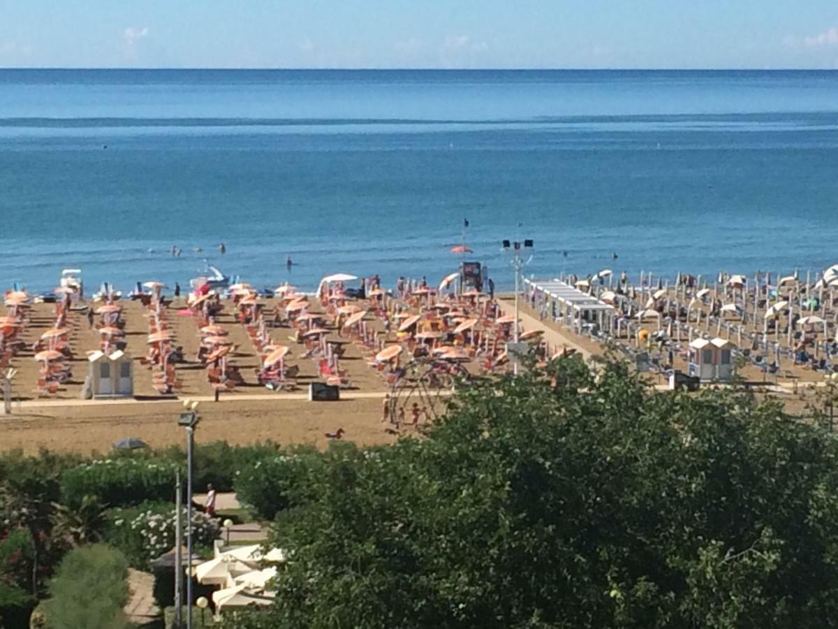 Villaggio Michelangelo Bibione Exterior photo